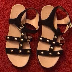 Black and Gold Strappy Sandals Size 10M